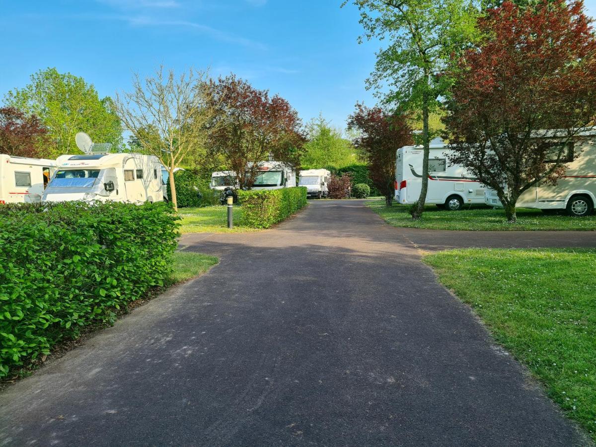 Resort&Camping - Val de Braye Bessé-sur-Braye Exterior foto